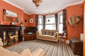 10 Pembroke Cottages, New Road, Sandown PO36 0DT
