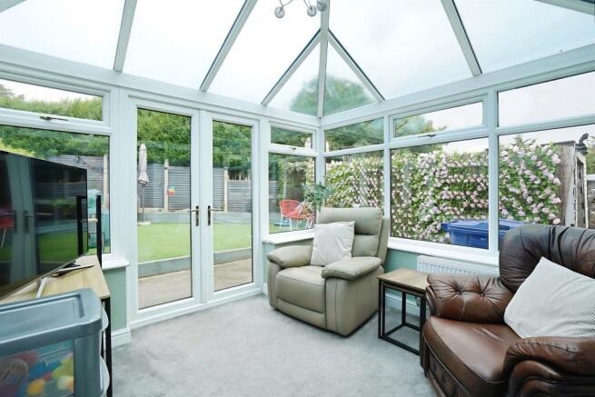 3 bed Semi-Detached for sale Image 11