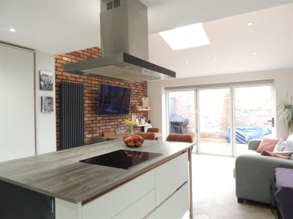 Kitchen/Diner/Family Room