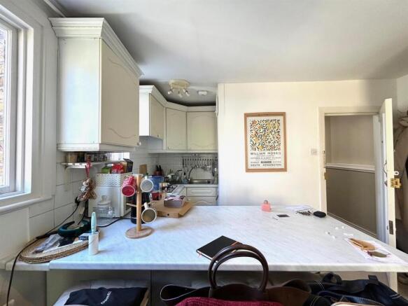 Kitchen 1.jpg