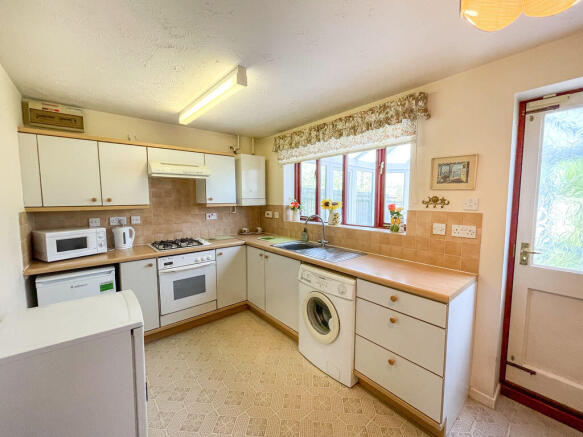 Martley Gardens, Grange Park, Hedge End, SO30 photo 4
