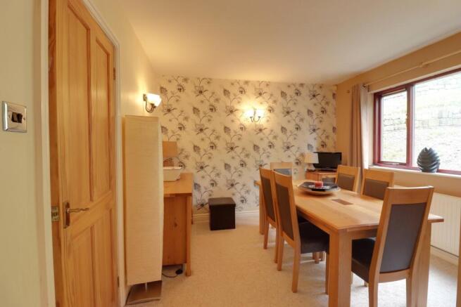 4 bed Detached for sale Image 7