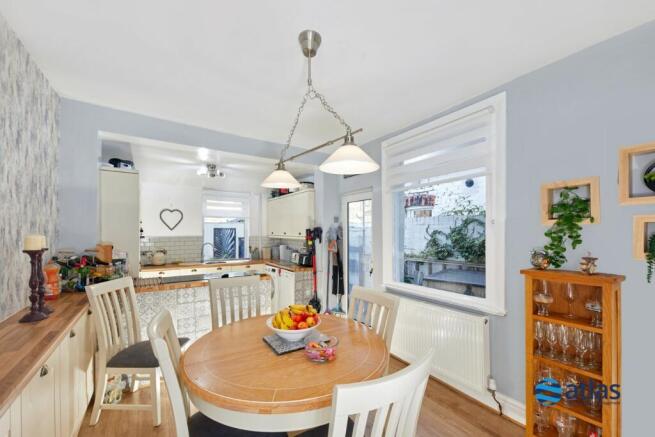 Dining/Kitchen