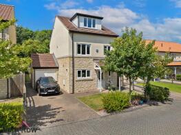 2, Abbeystone Gardens, Monk Fryston, Leeds LS25 5FS