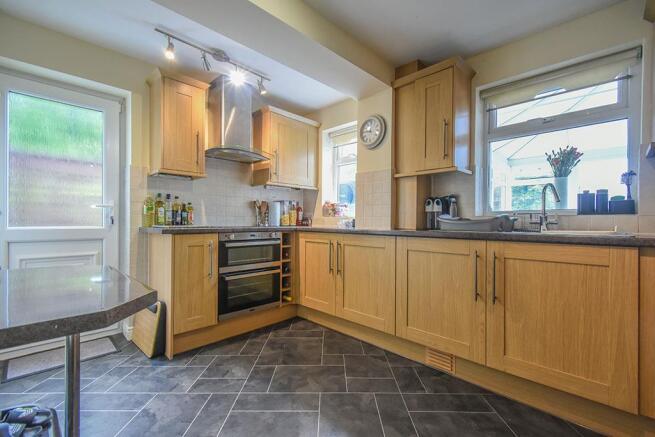 kitchen-2.jpg