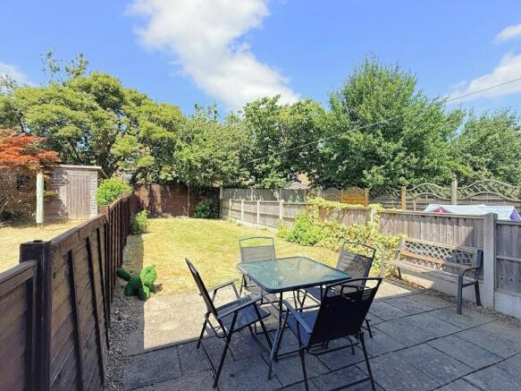 3 bed Town House for sale Image 4
