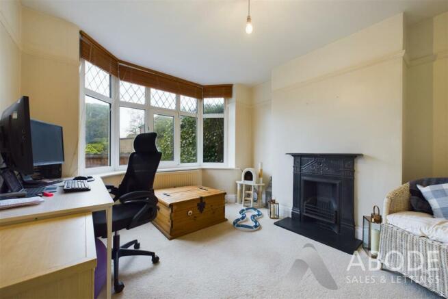 Hawthornden Avenue, Uttoxeter, Staffordshire photo 4