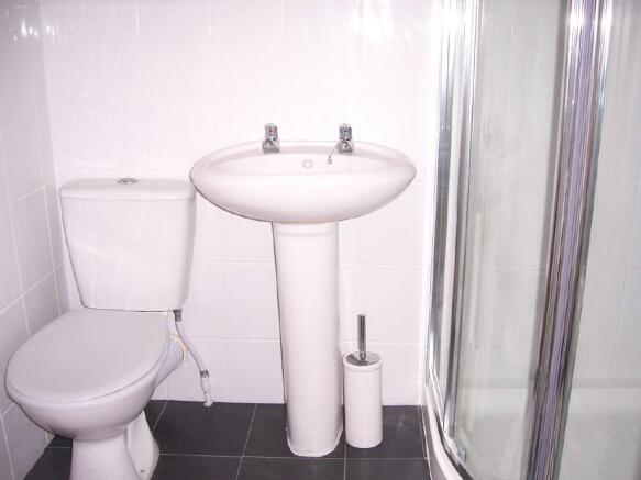En-suite shower/wc