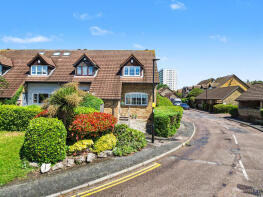 11, Mahon Close, Enfield EN1 4DF