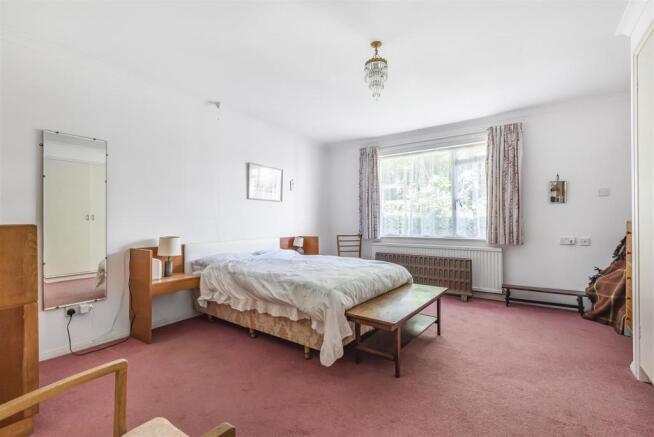 5. Master Bedroom.jpg