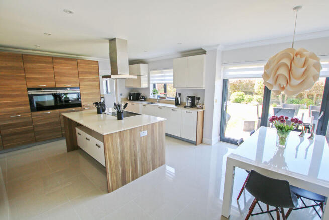 5 Ballakilley Road, Ballakilley, Port Erin, IM9 5NN photo 4