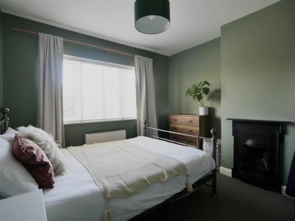 3 bed Semi-Detached for sale Image 9