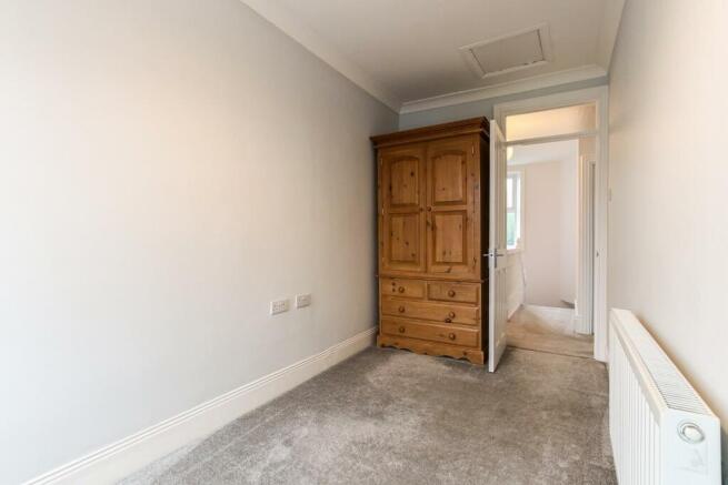 small bedroom.jpg
