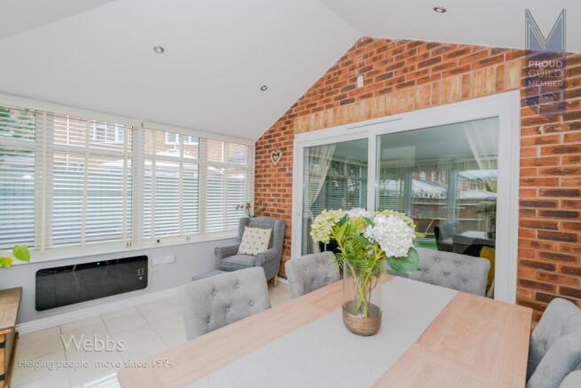 ¿ Webbs Estate Agents ¿-01623.JPG