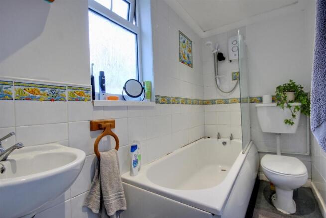 2 bed Terraced for sale Image 4