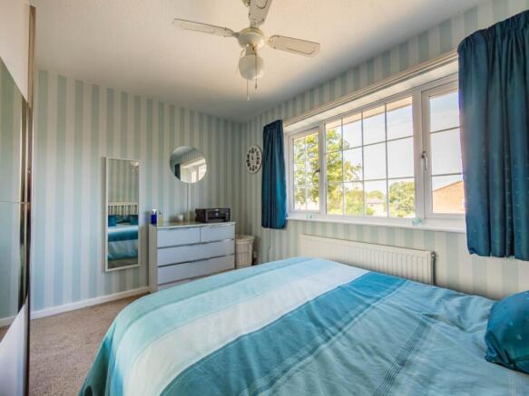 2 bed Town House for sale Image 9