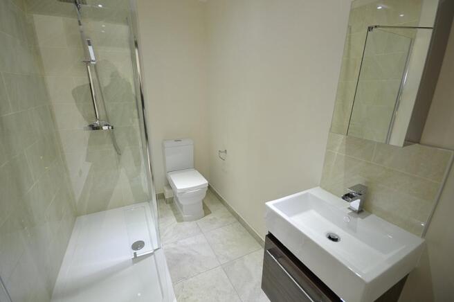 En Suite to Bedroom 