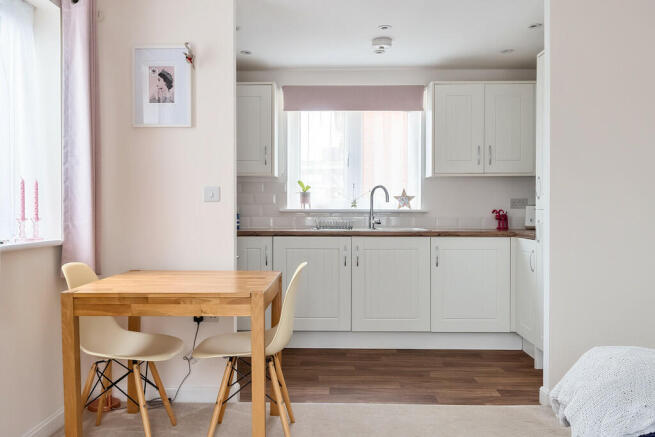 Mayfield Way, Cranbrook, EX5 7BE photo 4