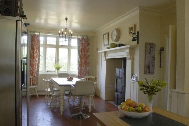 Kitchen/breakf...