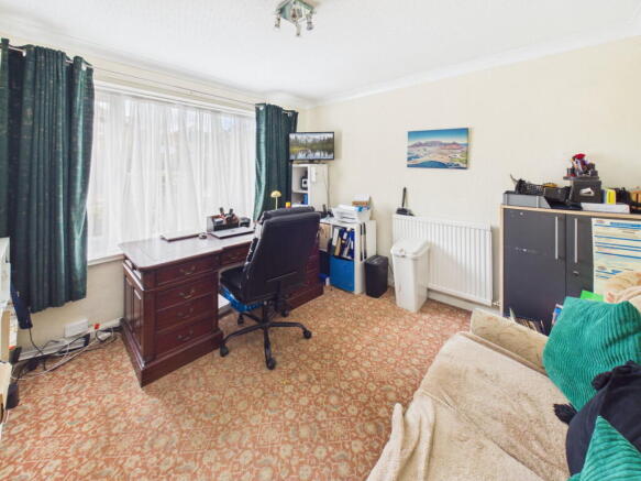 4 bed Detached Bungalow for sale Image 8