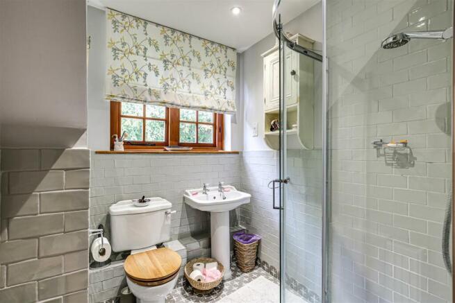 Ensuite.jpg