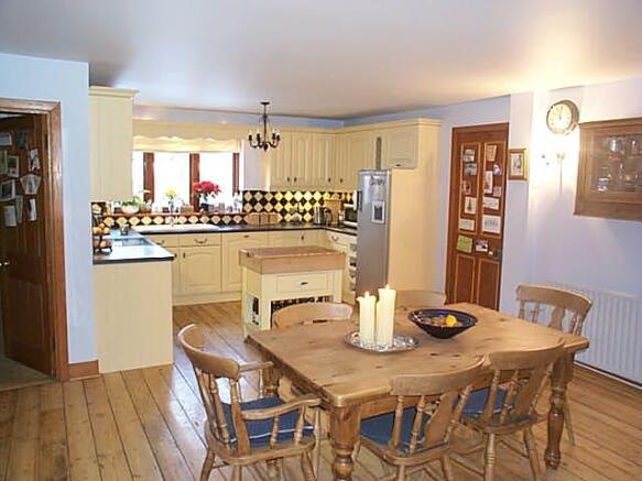 Kitchen/Breakfast Rm