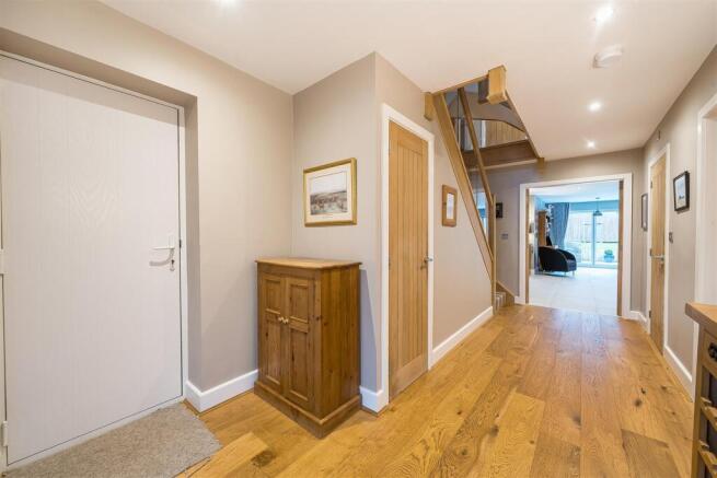 15a Brackley Road, Silverstone