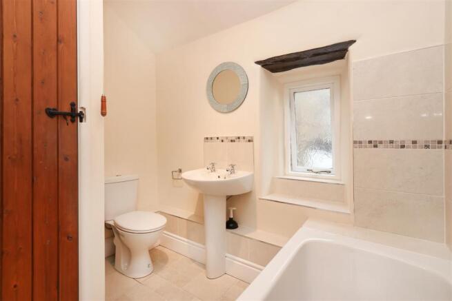 Bathroom.jpg