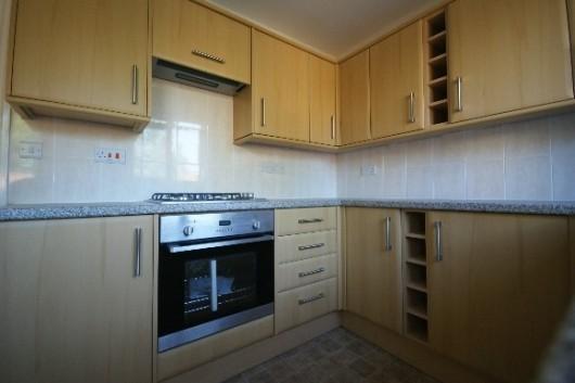 BUILT IN OVEN & HOB