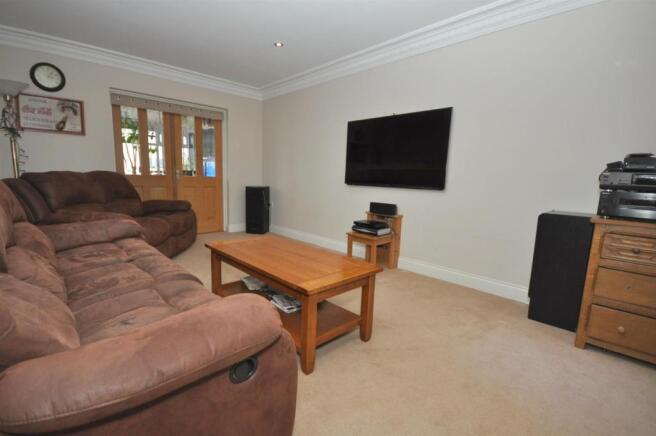 Lounge Dining Room