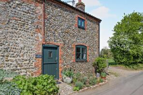 Ivy Cottage, Sharrington Road, Fakenham NR21 0QY