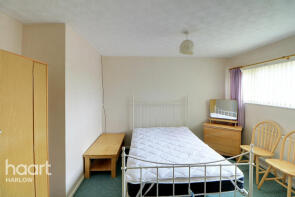46, Brays Mead, Harlow CM18 6PD
