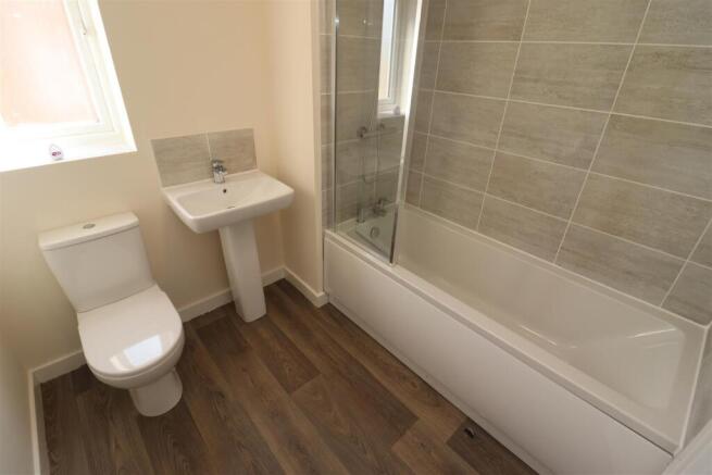 2 bed Semi-Detached for sale Image 10