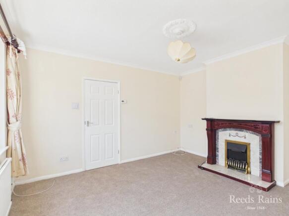 3 bed Semi-Detached to rent Image 4