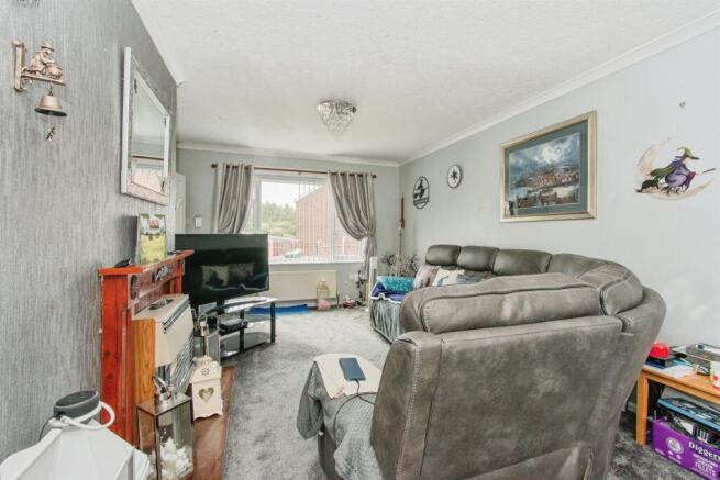 3 bed Terraced for sale Image 5