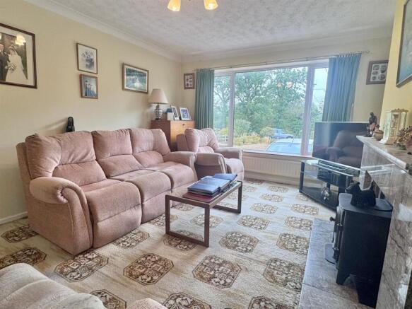 Sitting Room 2.JPEG