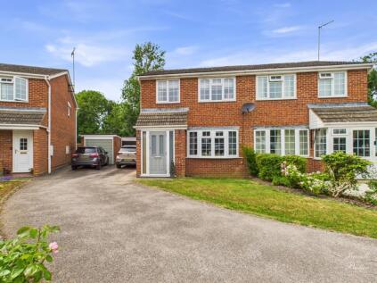 Dove Close, Buckingham