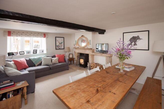 Sitting/Dining Room