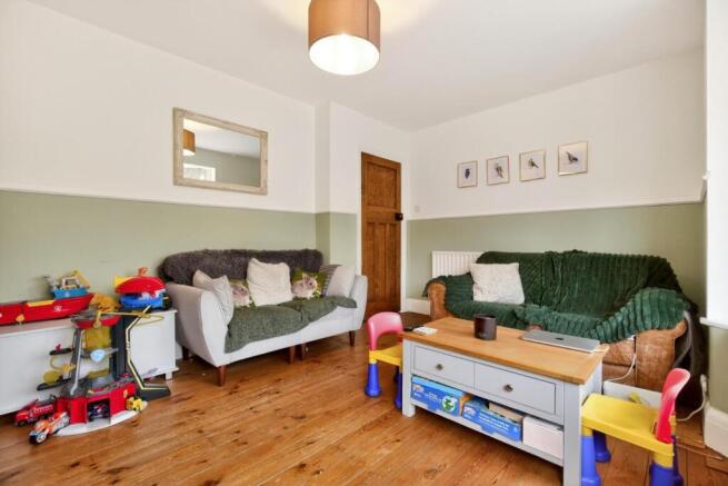 3 bed Semi-Detached for sale Image 8