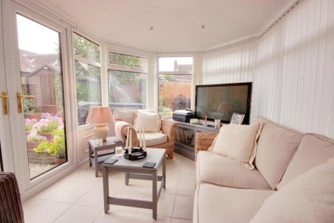 4 bed Detached for sale Image 12