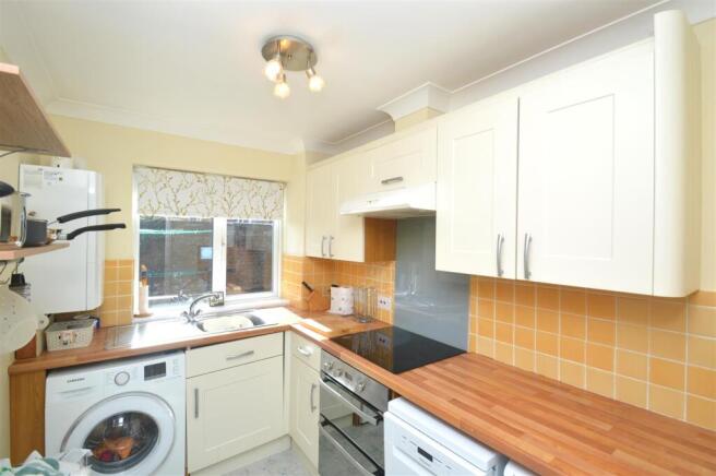York Avenue, East Cowes photo 4