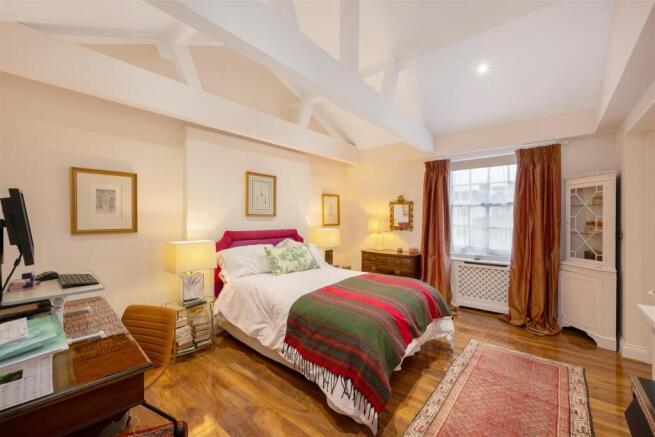 Flat 4, 54 Eaton Place Hi-15.jpg