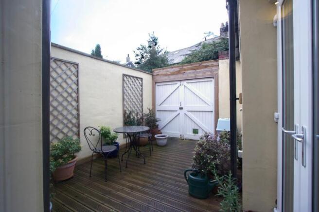 Photo 10