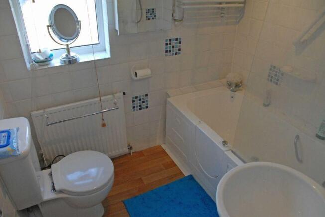 Photo 8