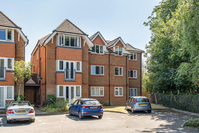 Stoke Road, Guildford photo 4