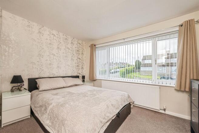 3 bed Semi-Detached for sale Image 9