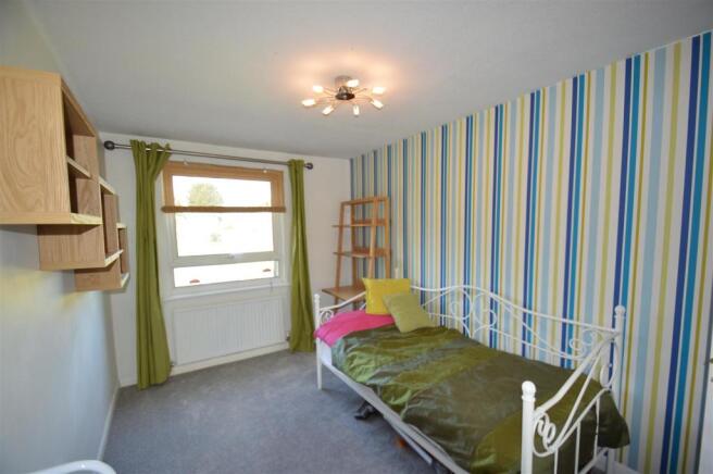 1 Ashbourne Court 011.JPG