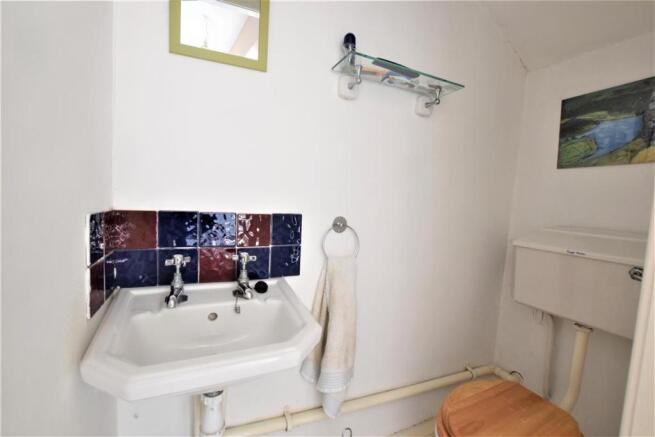En-Suite Wash Room
