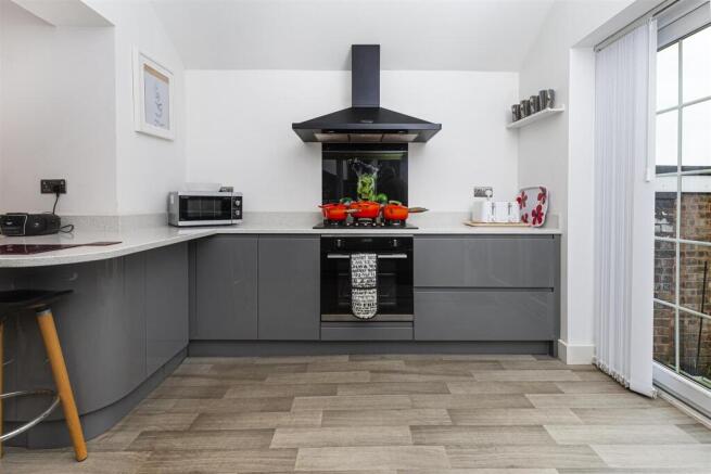 3 bed Detached for sale Image 8