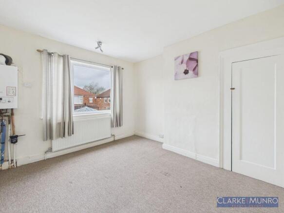 3 bed Semi-Detached for sale Image 10